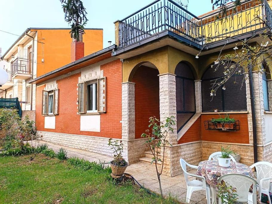 阿韦扎诺Il Giardino Delle Rose别墅 外观 照片